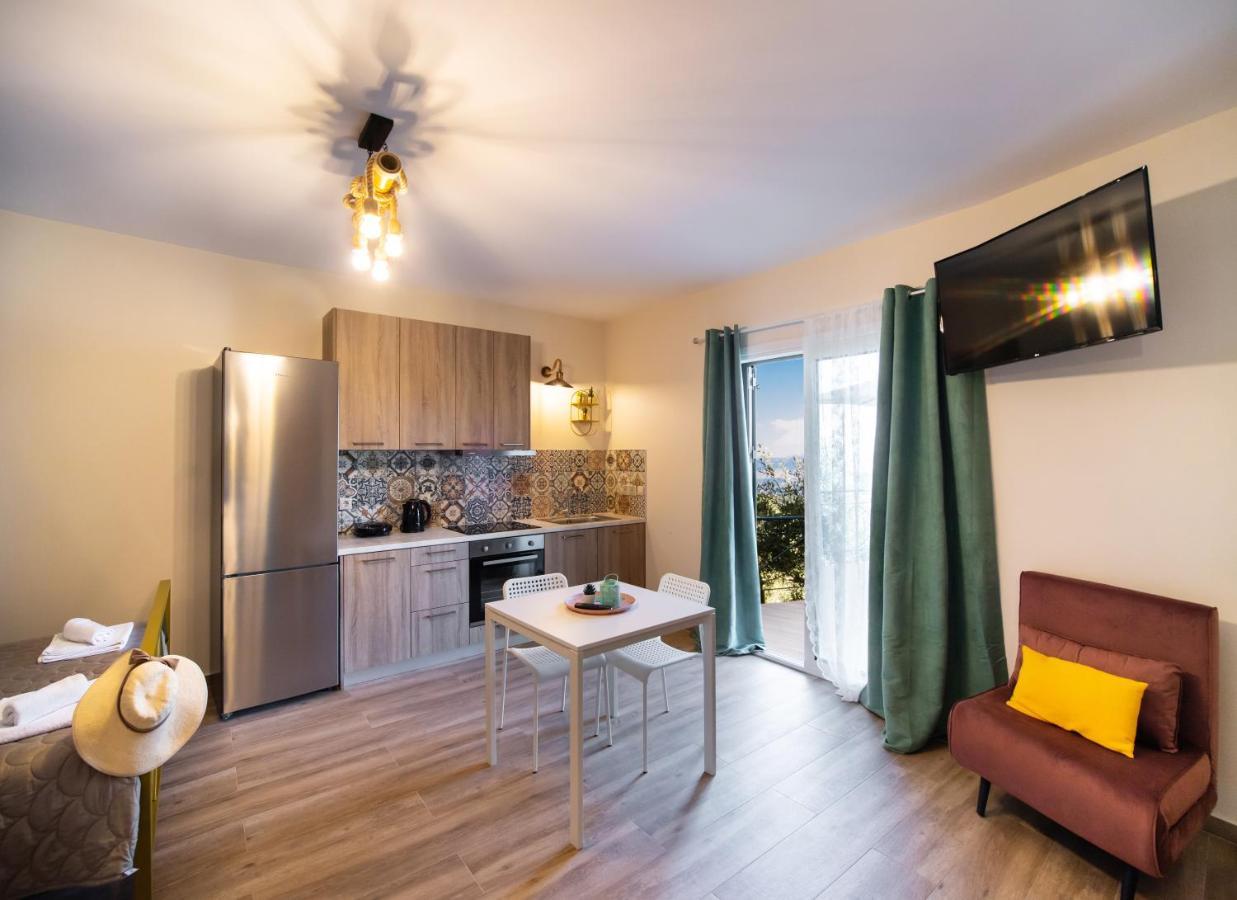 Casa De Blue Apartment Karia  ภายนอก รูปภาพ