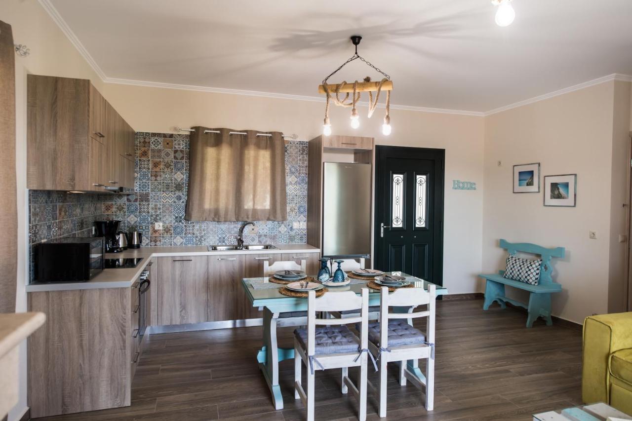 Casa De Blue Apartment Karia  ภายนอก รูปภาพ