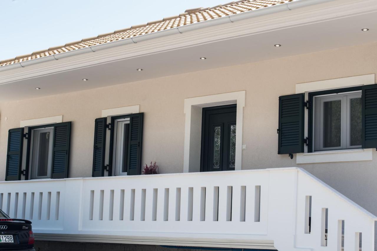 Casa De Blue Apartment Karia  ภายนอก รูปภาพ